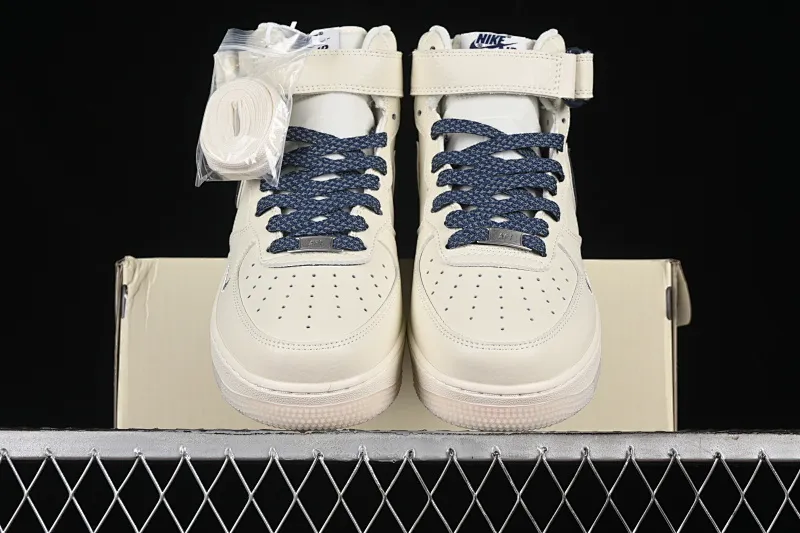 All categories Nk Air Force 1 Air Force series Nk Air Force 1 Mid Air Force mid-top Nk Air Force 1'07 Mid rice dark blue two-color bottom Air Force One starry mid-top casual sneakers XL0236-233